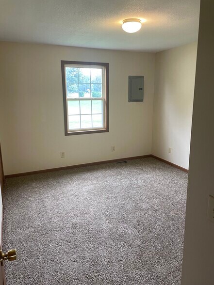 Building Photo - 1387 Jackson Ave