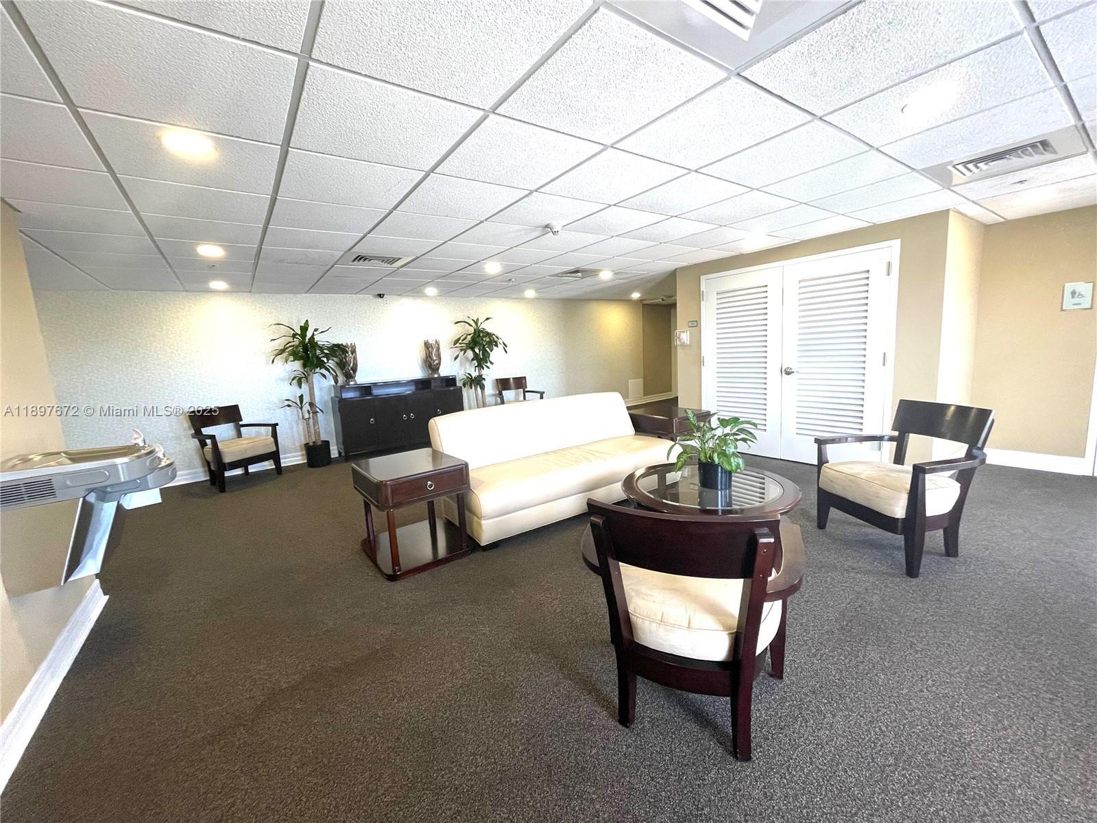 Building Photo - 900 SW 8th St