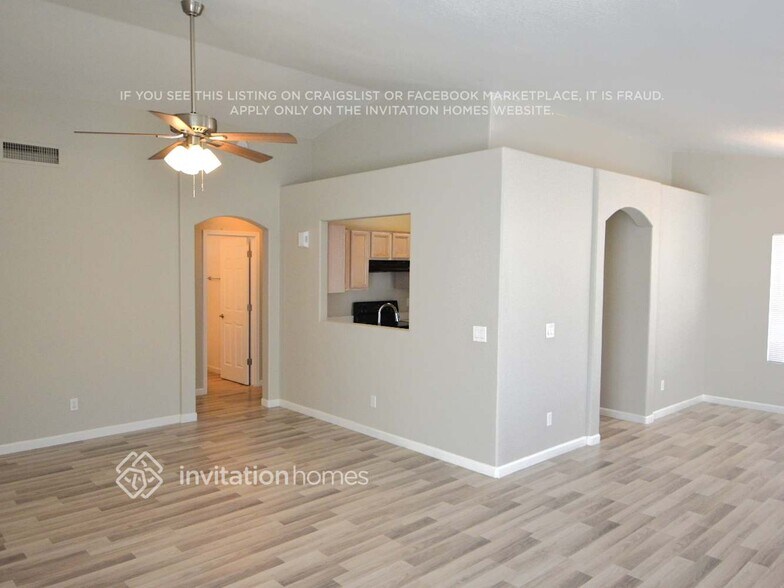 Building Photo - 5029 W Ponderosa Ln