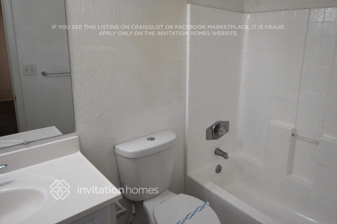 Building Photo - 1802 W Oraibi Dr