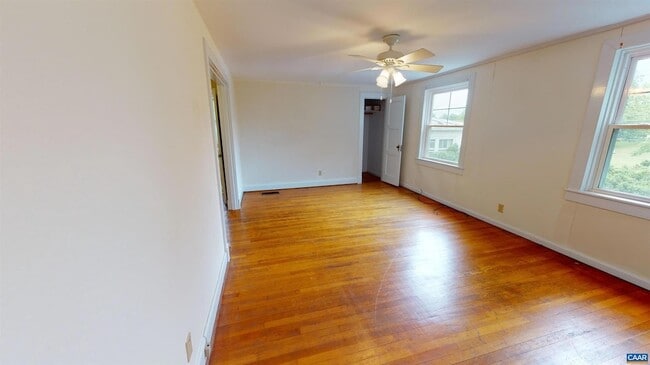 Building Photo - 1302 Crozet Ave