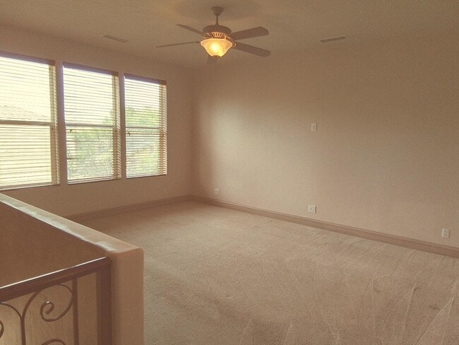 Building Photo - 12708 Desert Marigold Ln NE