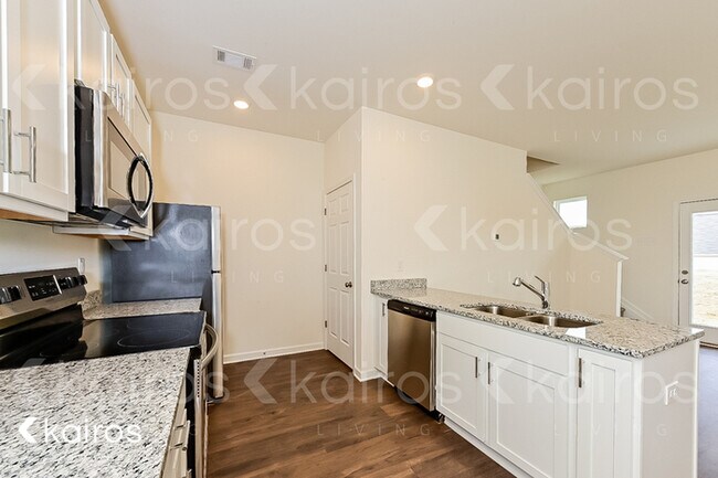 Building Photo - 149 Dudley Way