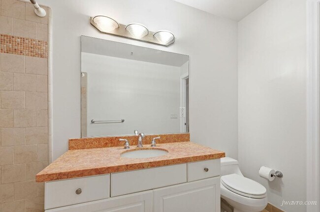 Building Photo - 166 Sanchez St