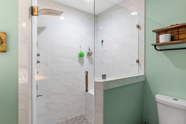 Building Photo - 2442 Duncan Dr