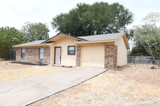 Building Photo - 1133 Lindsey Cir