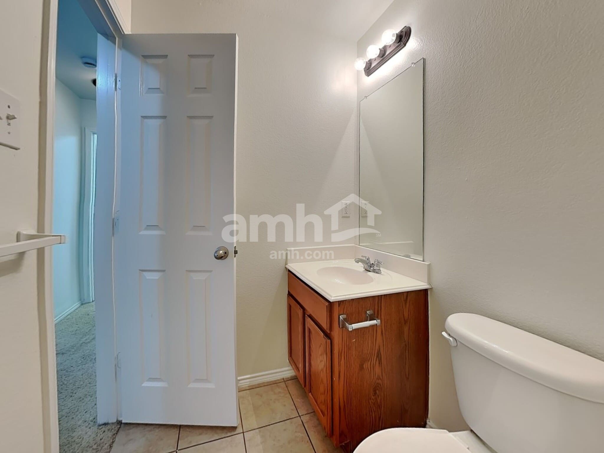 Building Photo - 63 Lantana Dr