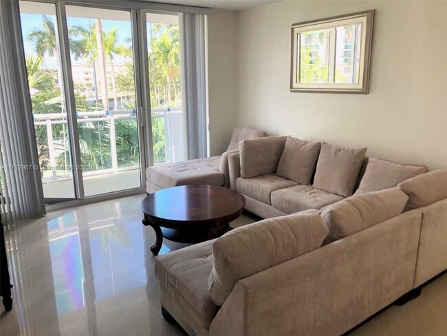 Building Photo - 3001 S Ocean Dr