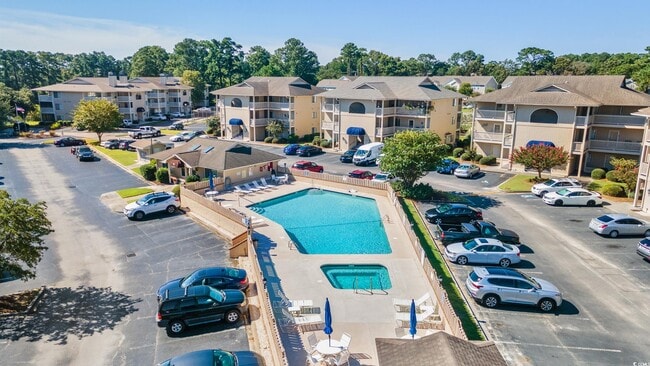 Building Photo - 4242 Pinehurst Cir