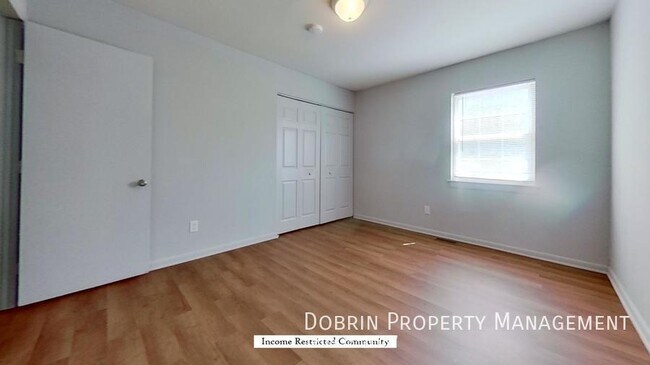 Building Photo - 1705 Colorado Ave