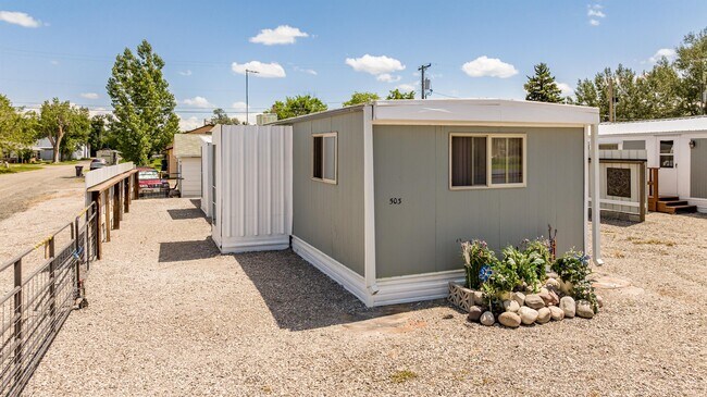 Building Photo - 503 2nd Ave W