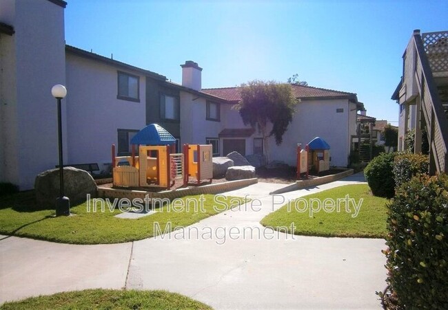 Building Photo - 10291 Bell Gardens Dr