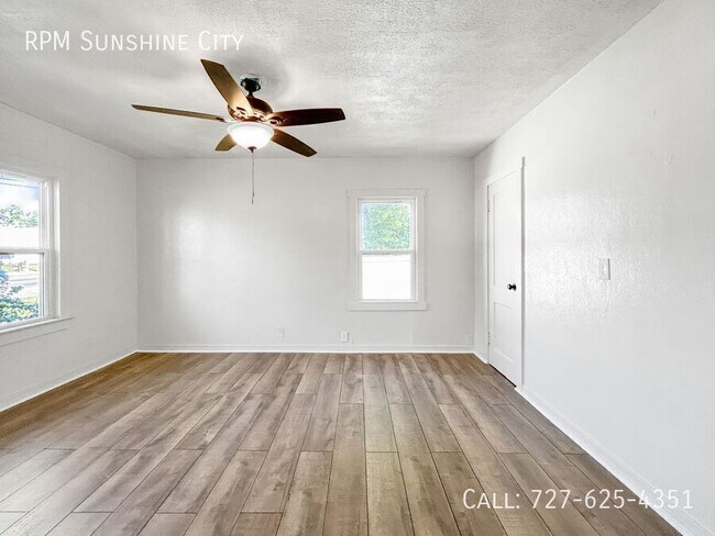 Building Photo - 710 S 50th St