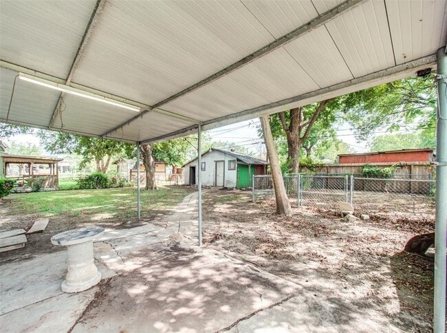 Building Photo - 3630 Corksie St