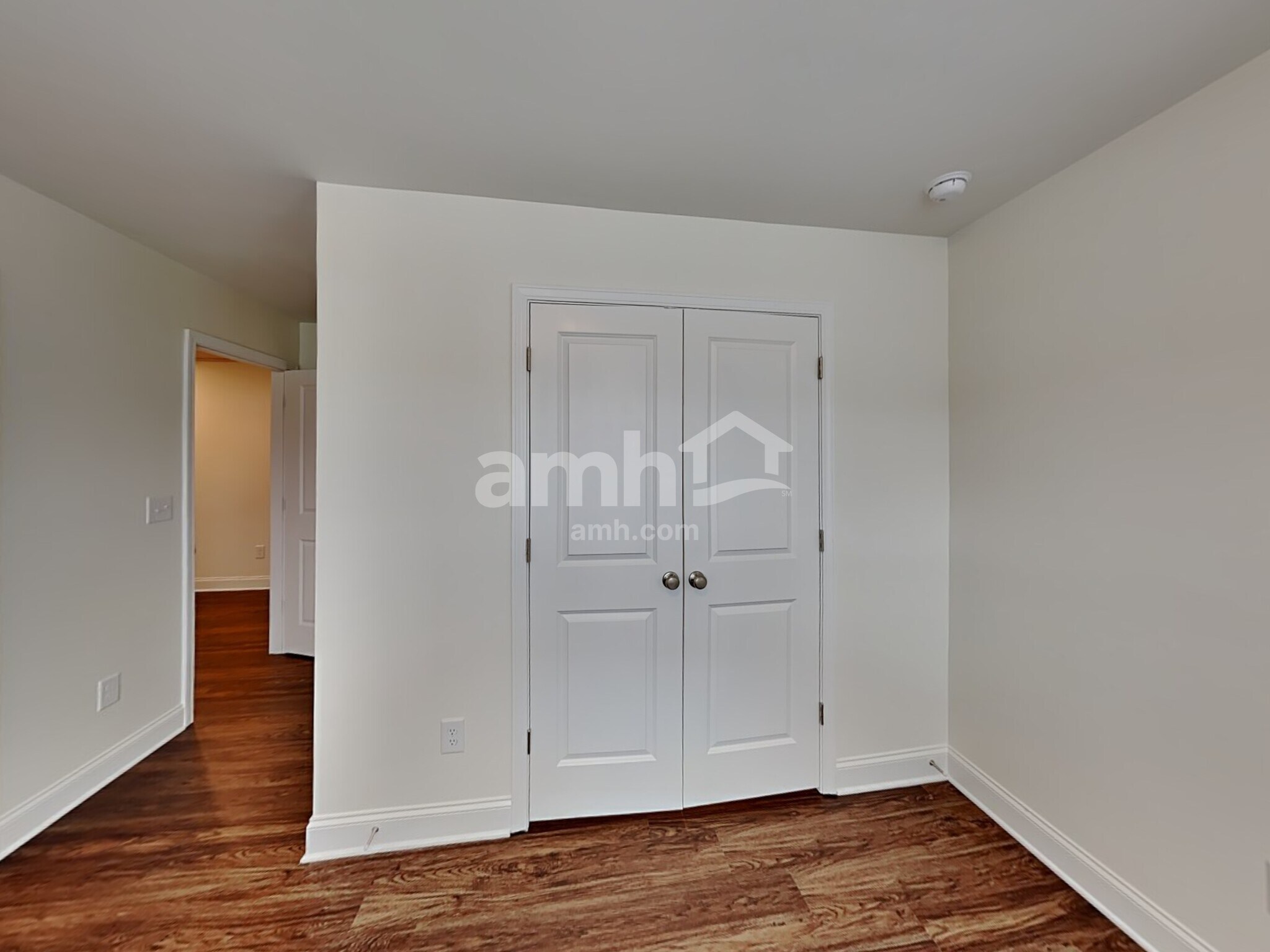 Building Photo - 5215 Smithbriar Dr