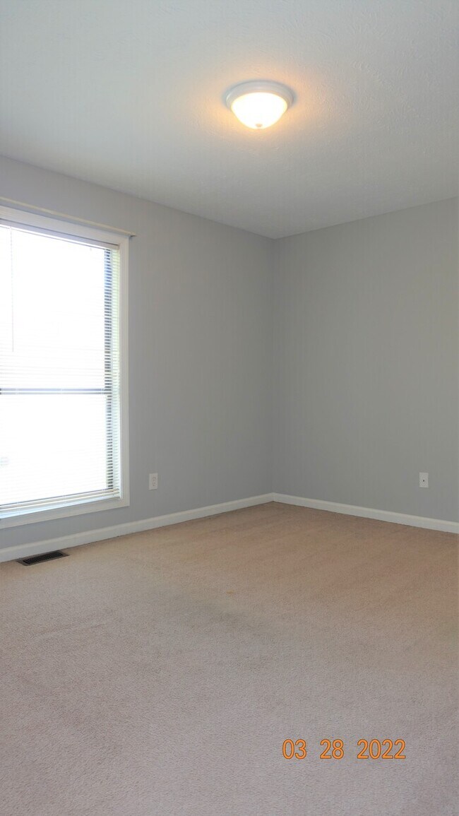 Building Photo - 5725 Aftonshire Dr