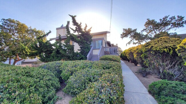 Building Photo - 2108 Fairchild Way