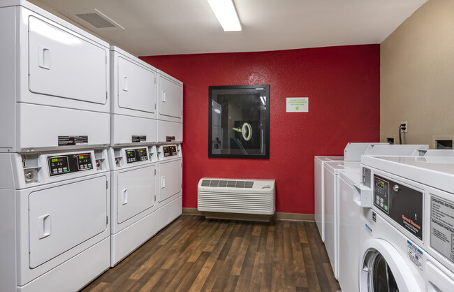 Building Photo - Furnished Studio-Orlando - Universal Studi...