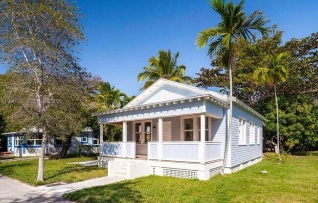 Building Photo - 117 Florida Ave