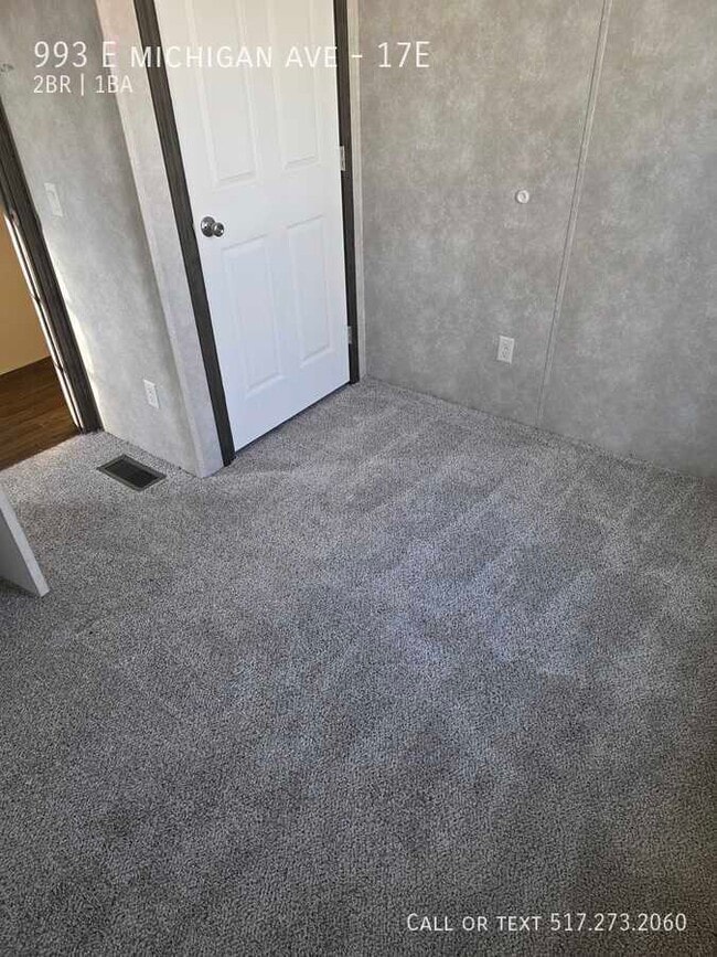 Building Photo - 993 E Michigan Ave