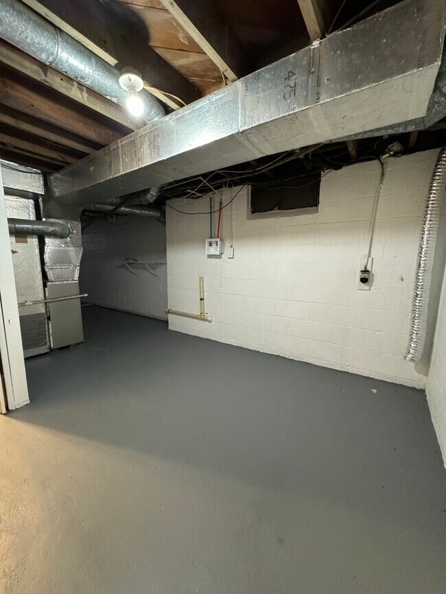 Building Photo - 3175 Karl Rd