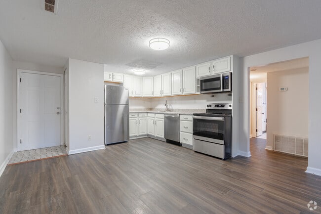 Interior Photo - 2600 Le Blanc Ct.