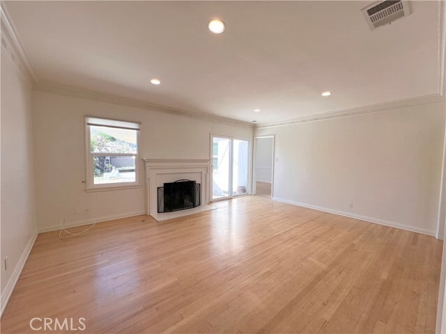 Building Photo - 5618 Fallsgrove St