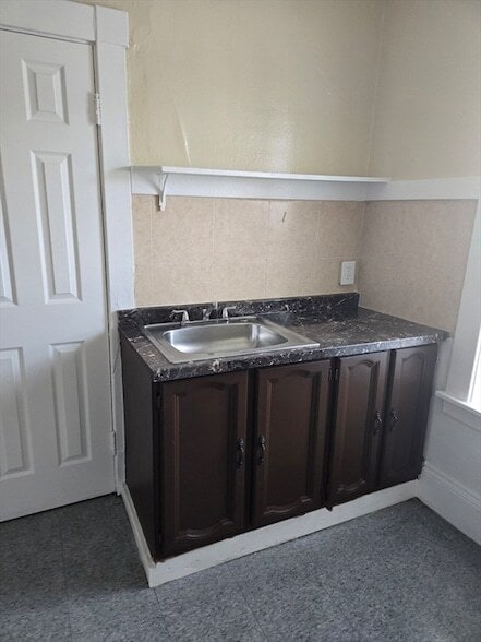 Building Photo - 240 Locust St