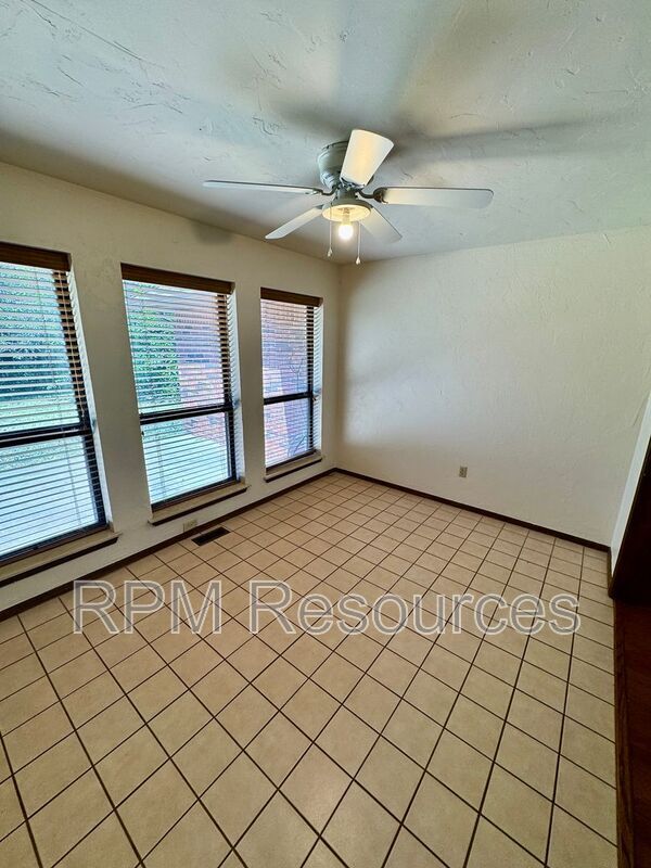 Building Photo - 1312 NW 184th St