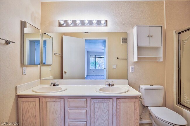 Building Photo - 3035 Casey Dr