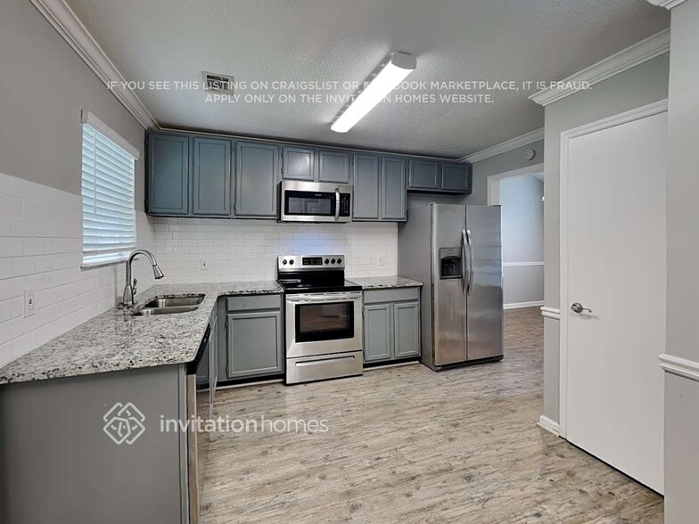 Building Photo - 2342 Glencairn Ln SW