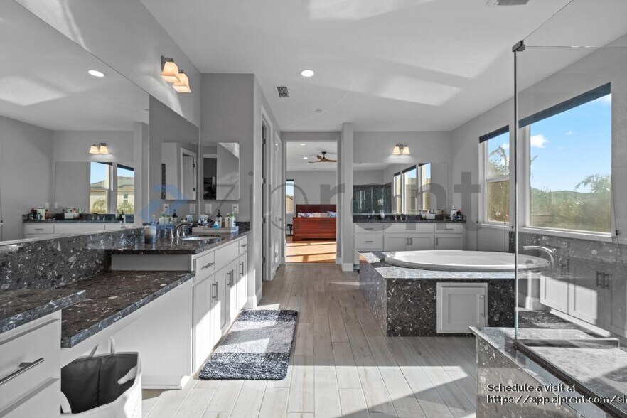 Building Photo - 1920 Muirwood Lp