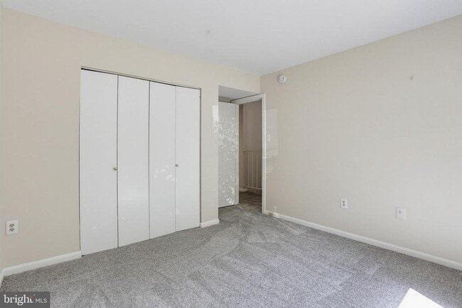 Building Photo - 5139 Dudley Ln