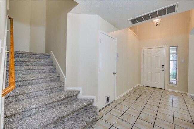 Building Photo - 3719 Cane Lake Dr