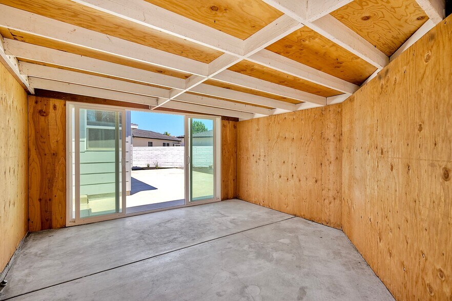 Storage - 6258 Pembroke Dr