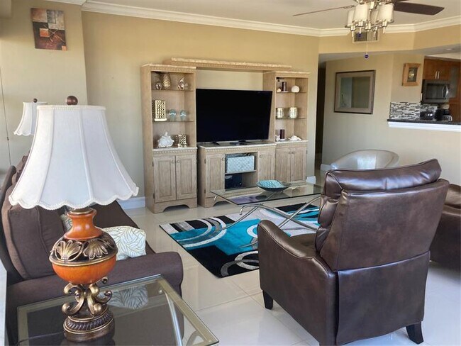 Building Photo - 4010 Galt Ocean Dr