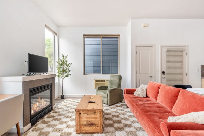 Building Photo - 1607 NW Davis St