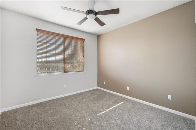 Building Photo - 121 Conner Cir