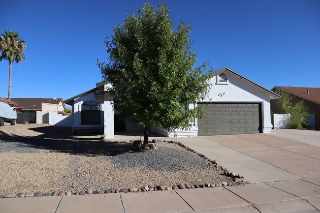 Building Photo - A Home You Have To See To Believe!!!