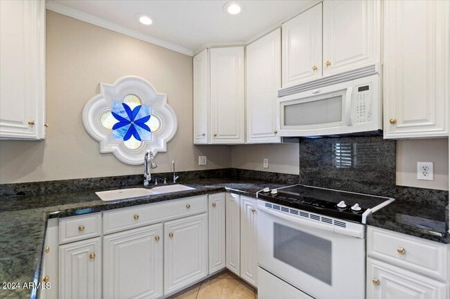 Building Photo - 6349 N 78th St