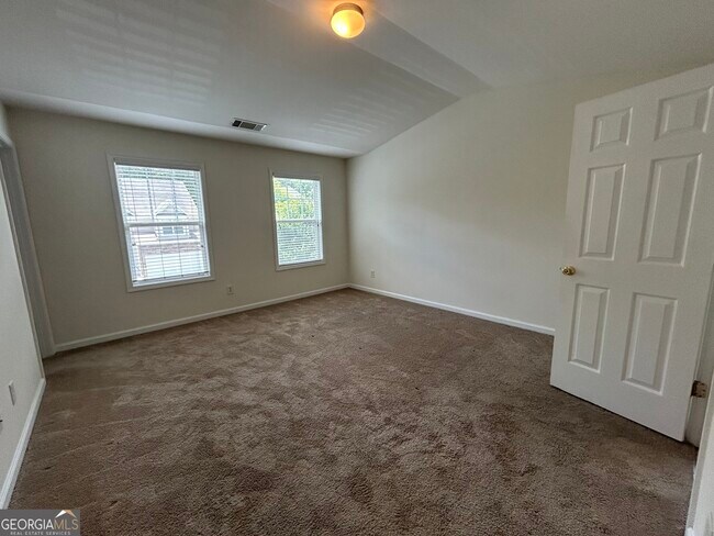 Building Photo - 2683 Winslow Ridge Dr NE