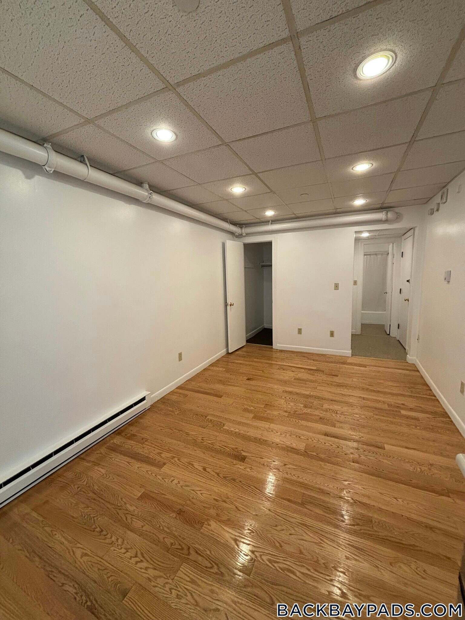 Building Photo - 405 Beacon St