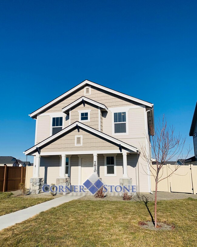 Building Photo - Beautiful Home in Boise!