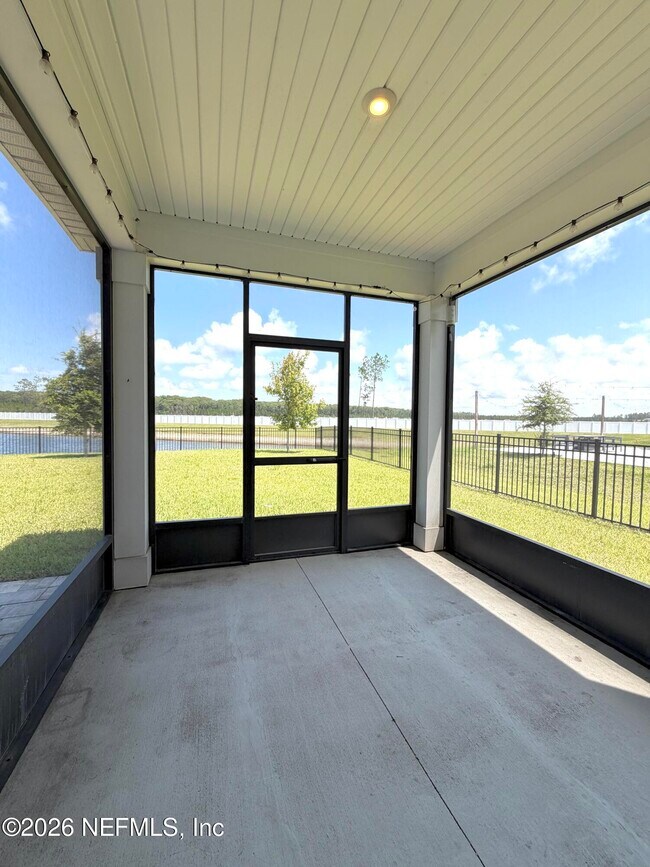 Building Photo - 12959 Holsinger Blvd