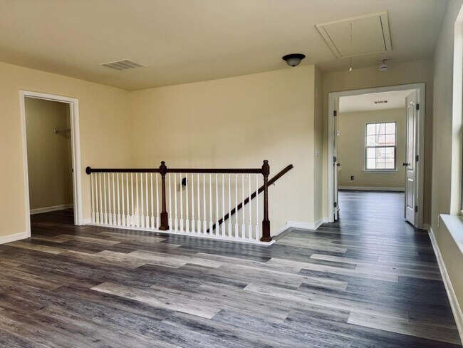 Building Photo - 6575 Story Cir