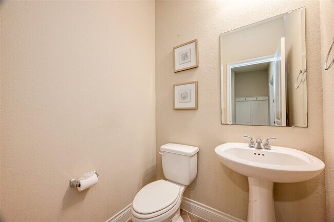 Building Photo - 13614 Lightning Falls Ln