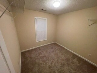 Building Photo - 2112 Walnut Bluffs Ln
