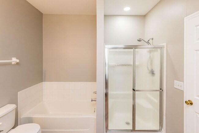 Building Photo - 6010 Inishmore Ln