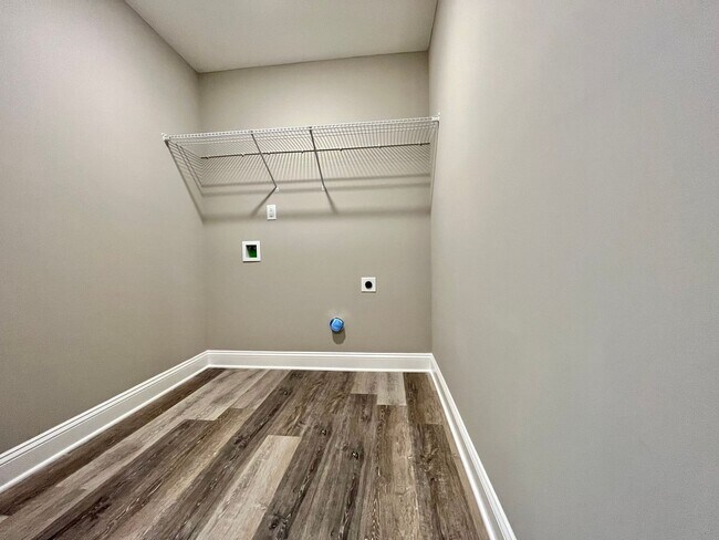 Building Photo - 276 Dugger Dr