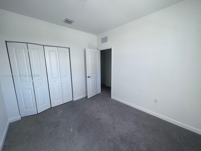 Building Photo - 11911 SW 246 Terrace